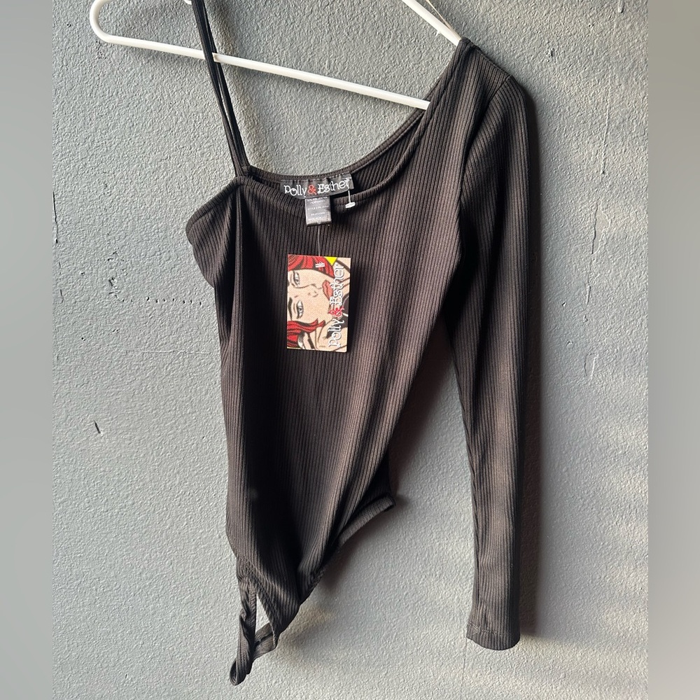 Polly & Esther Ribbed Black Top